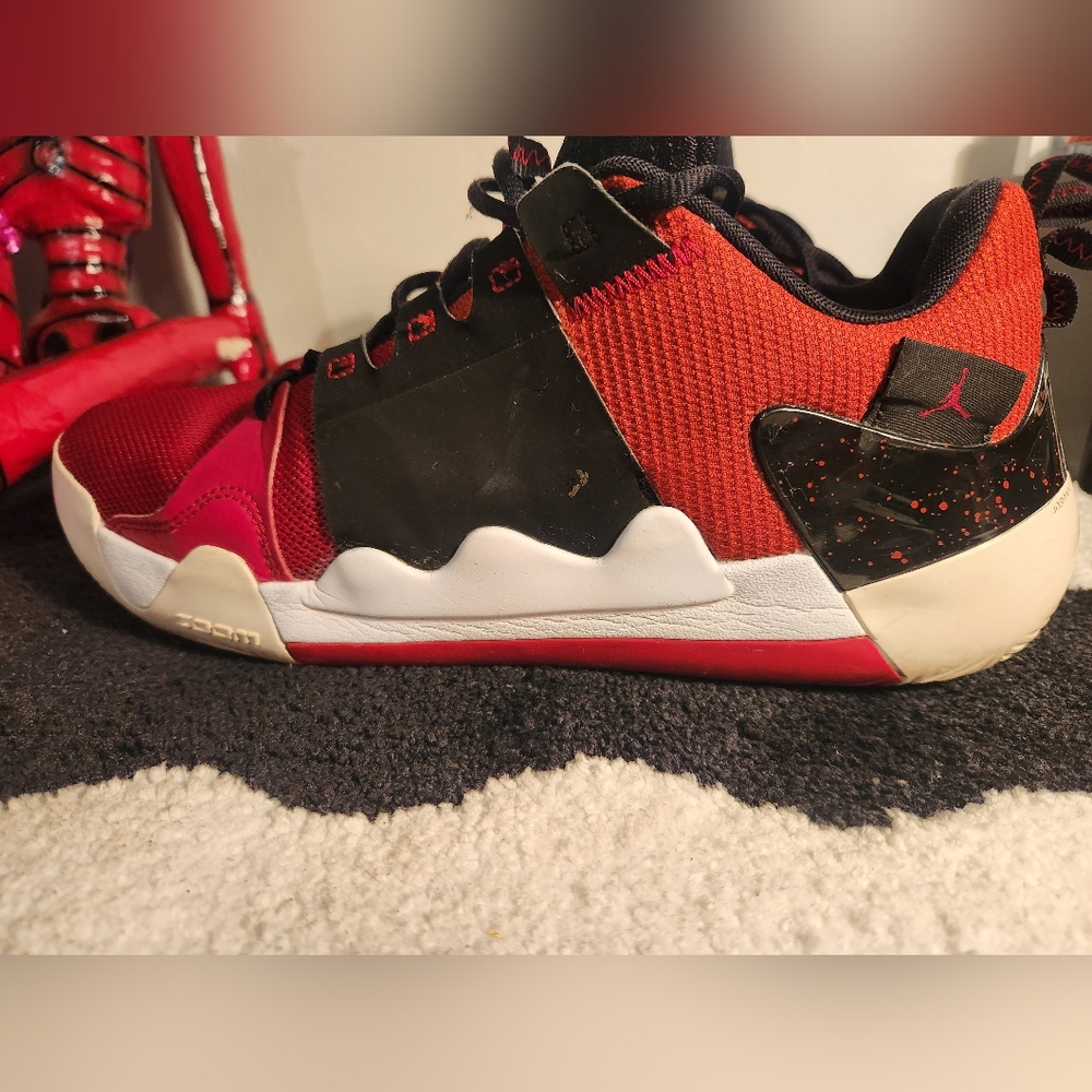 Jordan Zoom Zero Gravity Men’s Basketball Sneakers 🏀 - Picture 4 of 8